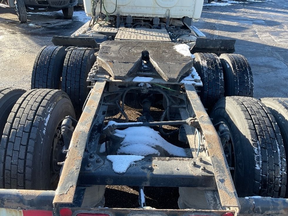 Day Cab Tractor-Heavy Duty Tractors-Freightliner-2019-T11664ST-Perrysburg-OH-386,409\n\t\tmiles-$ 50,000 - Image 6