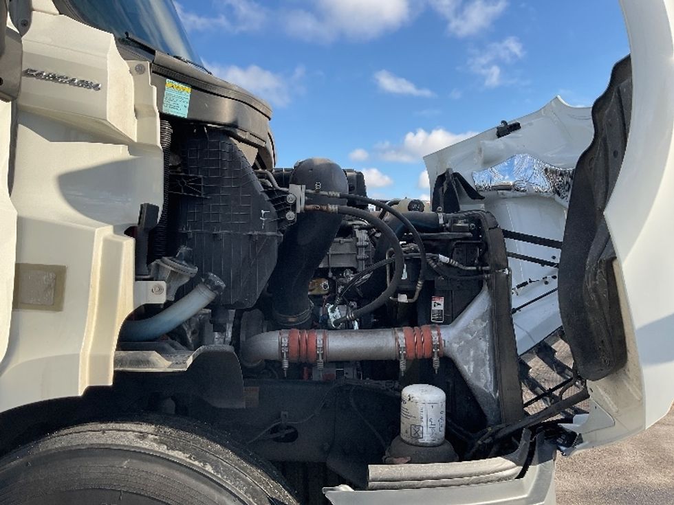 Day Cab Tractor-Heavy Duty Tractors-Freightliner-2019-T11664ST-Perrysburg-OH-415,912\n\t\tmiles-$ 45,000 - Image 15