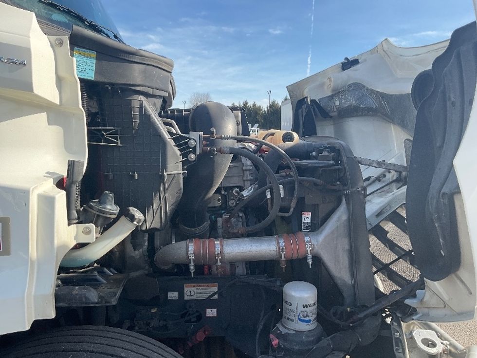 2019 Freightliner Cascadia 116" Day cab photo 15