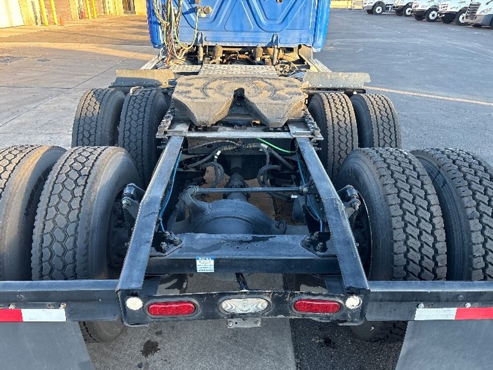 Day Cab Tractor-Heavy Duty Tractors-Freightliner-2019-T11664ST-Phoenix-AZ-186,498\n\t\tmiles-$ 53,500 - Image 6