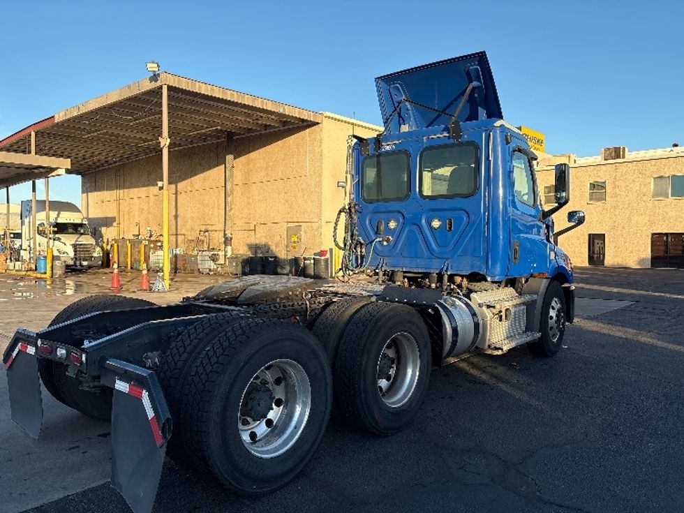 Day Cab Tractor-Heavy Duty Tractors-Freightliner-2019-T11664ST-Phoenix-AZ-186,498\n\t\tmiles-$ 53,500 - Image 7