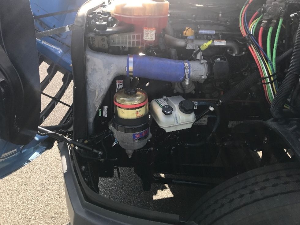 Day Cab Tractor-Heavy Duty Tractors-Freightliner-2019-T11664ST-Prince George-VA-600,737\n\t\tmiles-$ 27,750 - Image 16