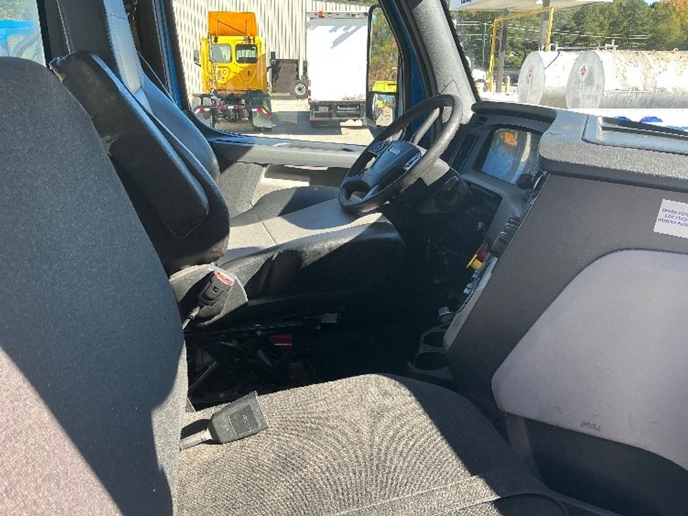 Day Cab Tractor-Heavy Duty Tractors-Freightliner-2019-T11664ST-Rocky Mount-NC-610,053\n\t\tmiles-$ 26,750 - Image 14