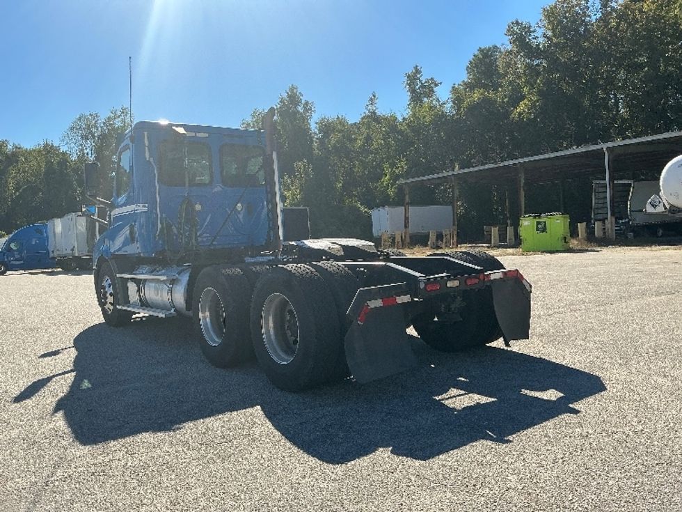 Day Cab Tractor-Heavy Duty Tractors-Freightliner-2019-T11664ST-Rocky Mount-NC-610,053\n\t\tmiles-$ 26,750 - Image 5