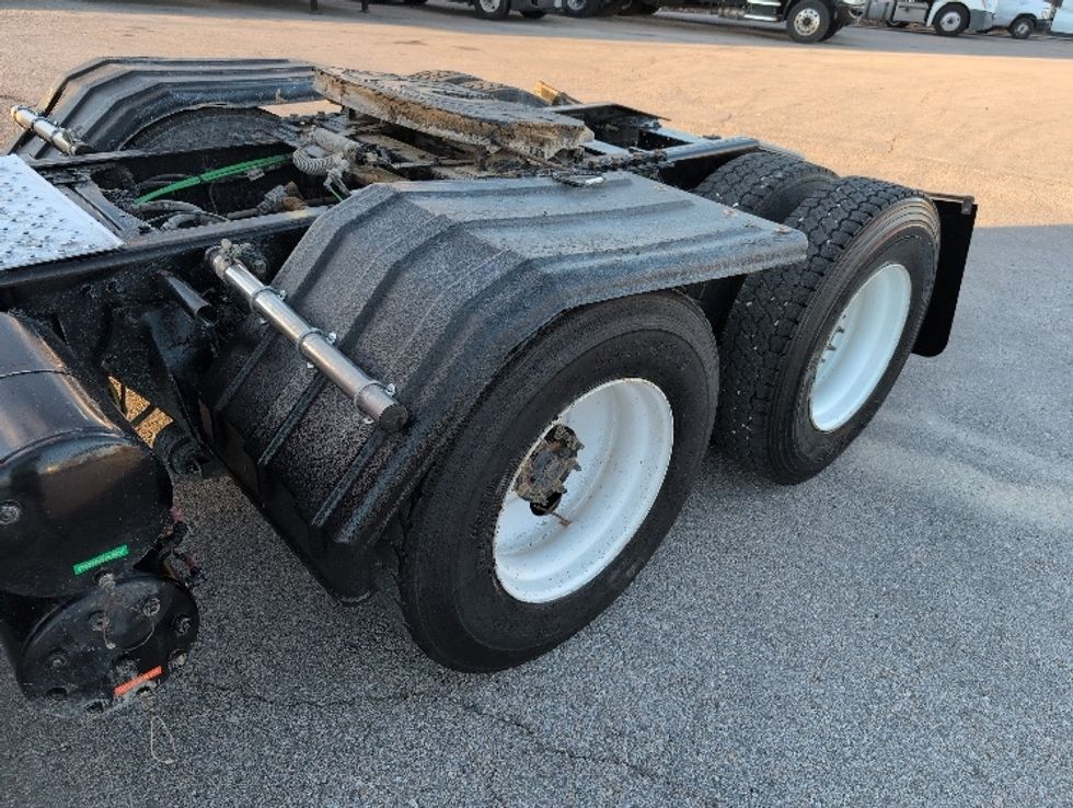 Day Cab Tractor-Heavy Duty Tractors-Freightliner-2019-T11664ST-San Antonio-TX-284,374\n\t\tmiles-$ 45,250 - Image 16