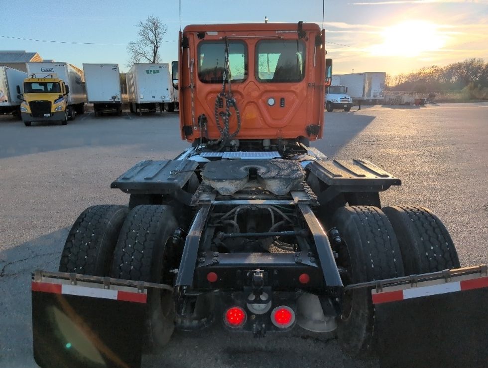 Day Cab Tractor-Heavy Duty Tractors-Freightliner-2019-T11664ST-San Antonio-TX-284,374\n\t\tmiles-$ 45,250 - Image 6
