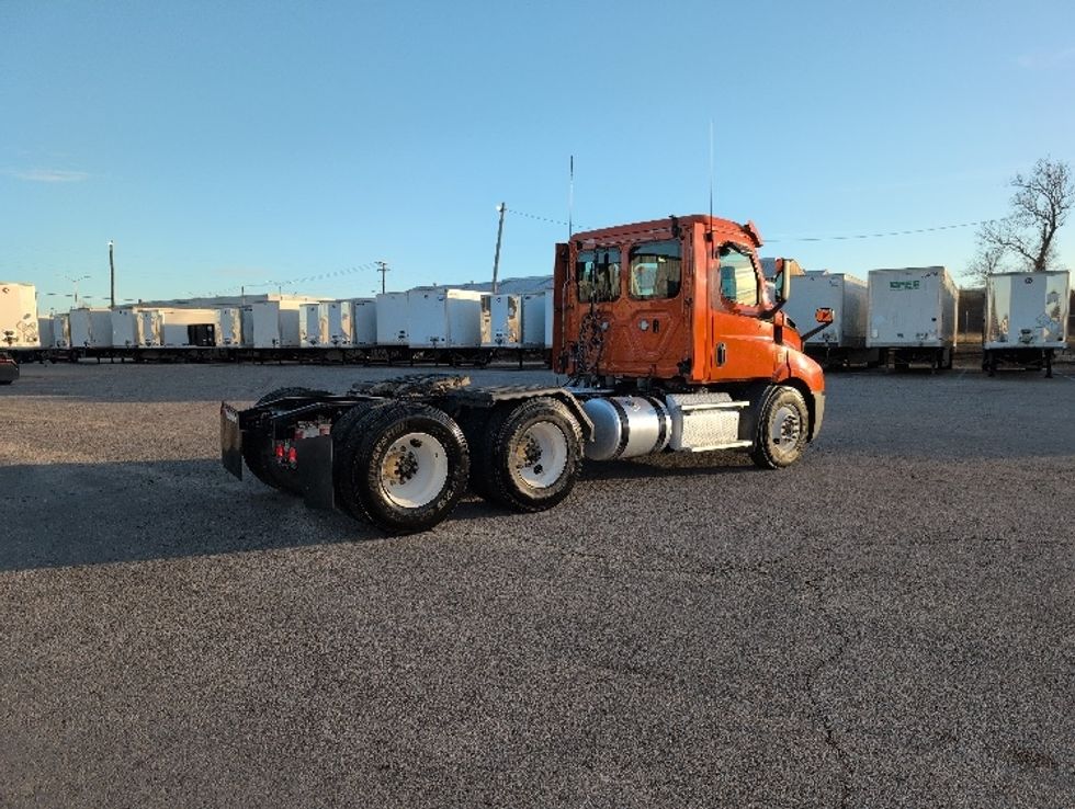 Day Cab Tractor-Heavy Duty Tractors-Freightliner-2019-T11664ST-San Antonio-TX-284,374\n\t\tmiles-$ 45,250 - Image 7