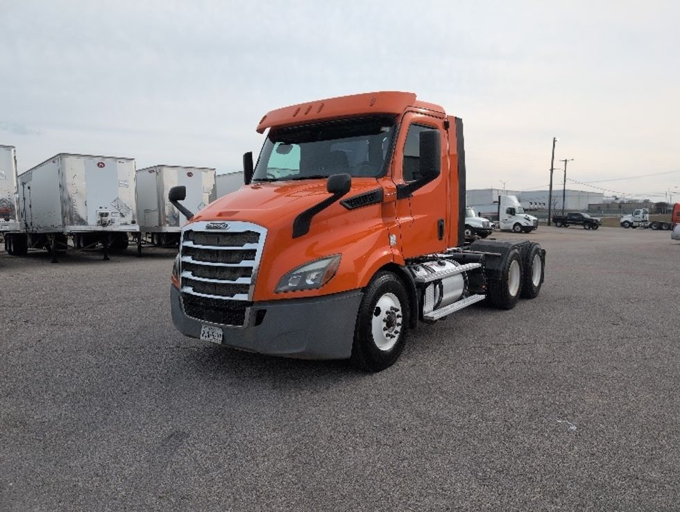 Day Cab Tractor-Heavy Duty Tractors-Freightliner-2019-T11664ST-San Antonio-TX-322,664\n\t\tmiles-$ 42,500 - Image 3