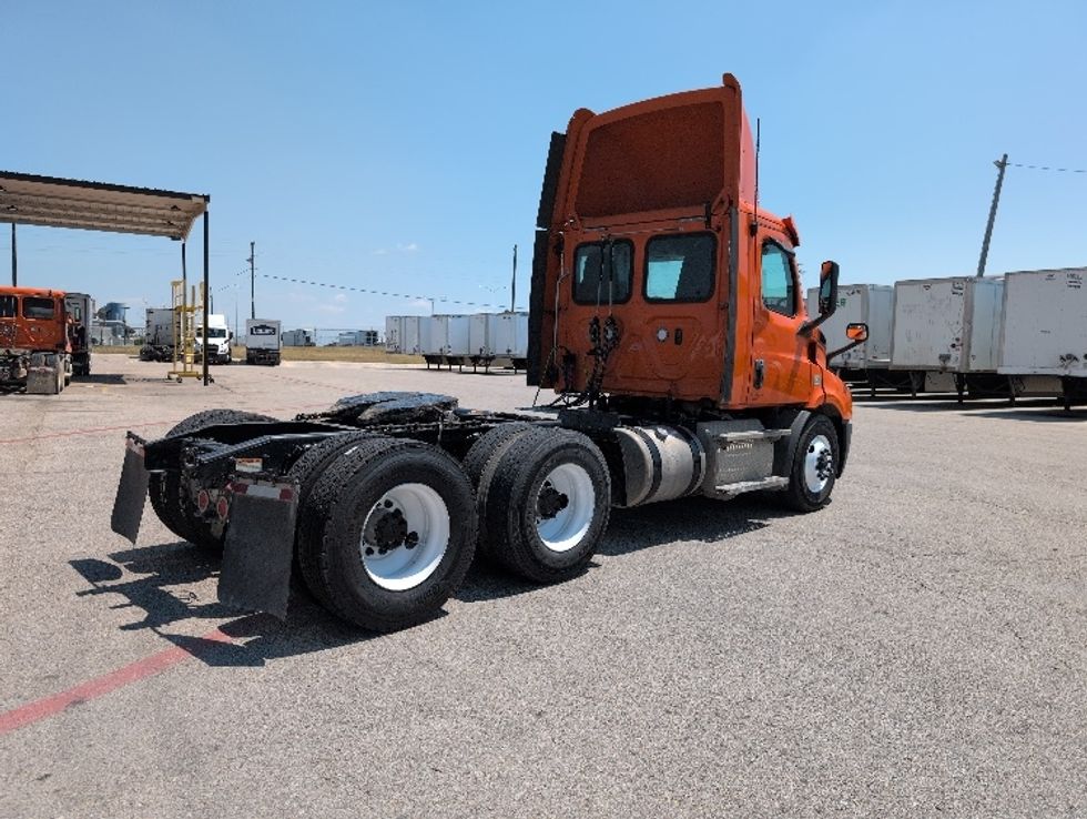 Day Cab Tractor-Heavy Duty Tractors-Freightliner-2019-T11664ST-San Antonio-TX-400,824\n\t\tmiles-$ 42,500 - Image 7