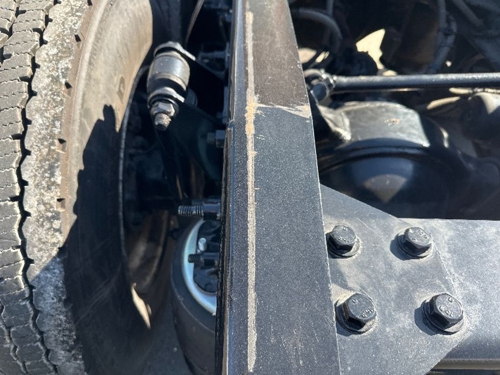 Day Cab Tractor-Heavy Duty Tractors-Freightliner-2019-T11664ST-San Antonio-TX-406,213\n\t\tmiles-$ 47,750 - Image 18