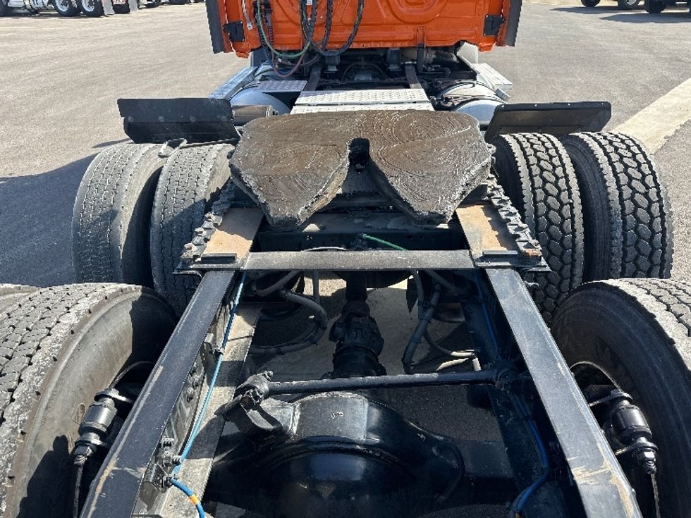 Day Cab Tractor-Heavy Duty Tractors-Freightliner-2019-T11664ST-San Antonio-TX-406,213\n\t\tmiles-$ 47,750 - Image 6