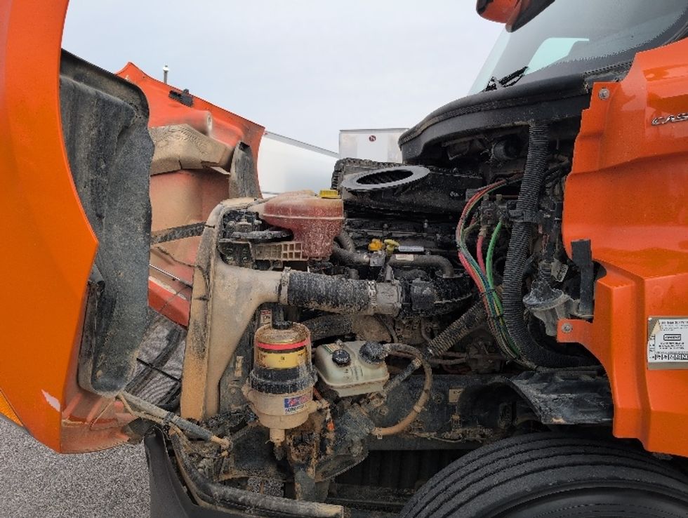 Day Cab Tractor-Heavy Duty Tractors-Freightliner-2019-T11664ST-San Antonio-TX-420,824\n\t\tmiles-$ 37,500 - Image 16