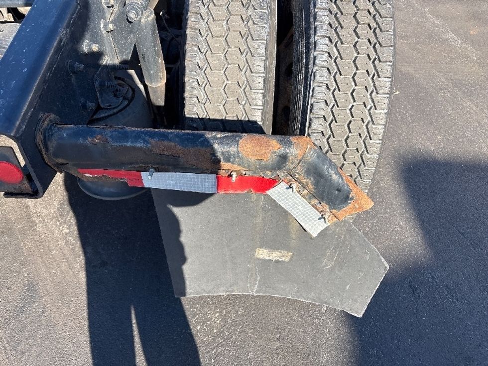 Day Cab Tractor-Heavy Duty Tractors-Freightliner-2019-T11664ST-Swedesboro-NJ-295,521\n\t\tmiles-$ 49,750 - Image 18