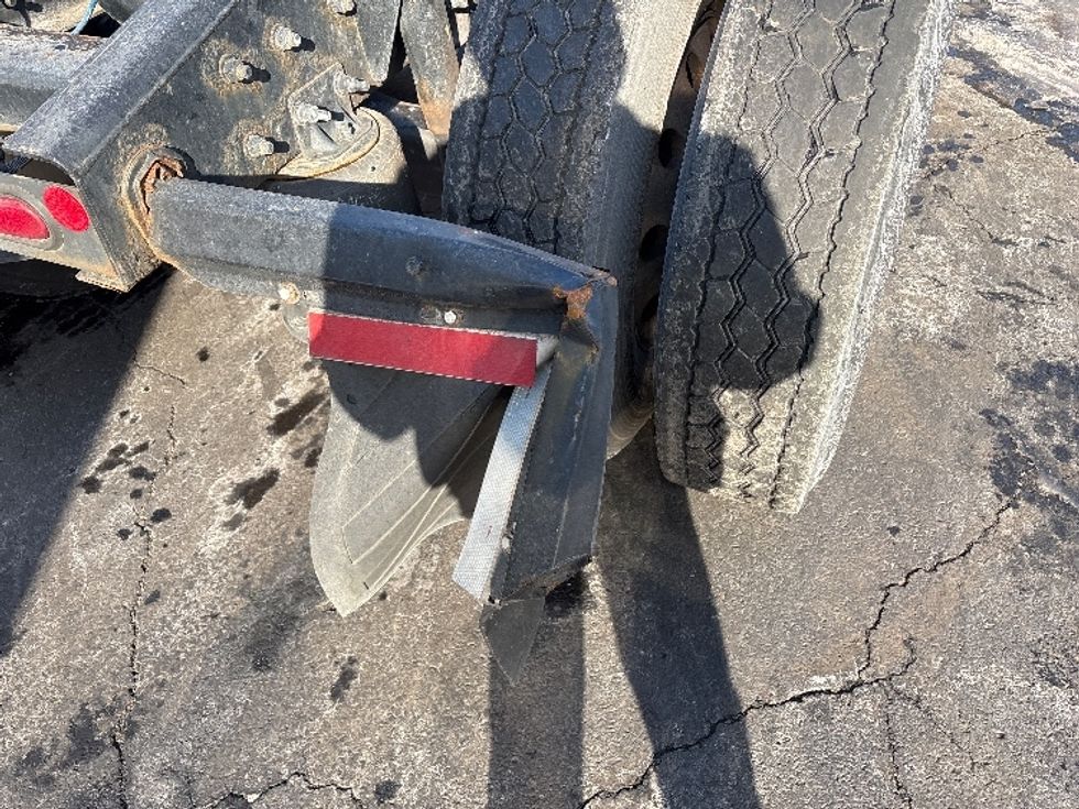 Day Cab Tractor-Heavy Duty Tractors-Freightliner-2019-T11664ST-Swedesboro-NJ-315,683\n\t\tmiles-$ 48,750 - Image 17