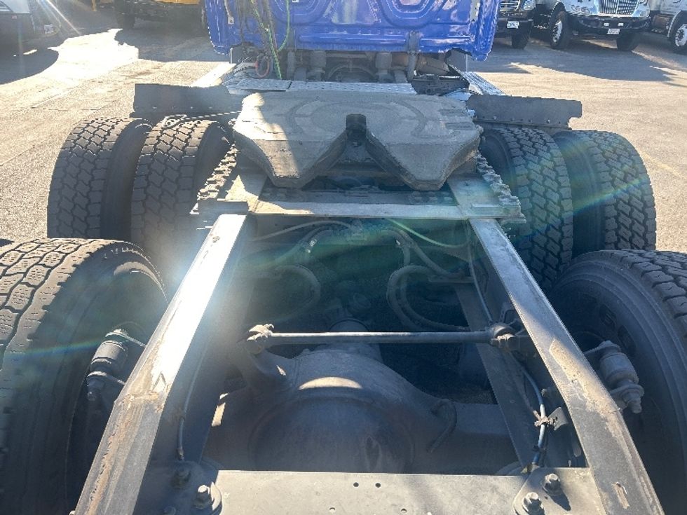 Day Cab Tractor-Heavy Duty Tractors-Freightliner-2019-T11664ST-Torrance-CA-225,480\n\t\tmiles-$ 51,500 - Image 6