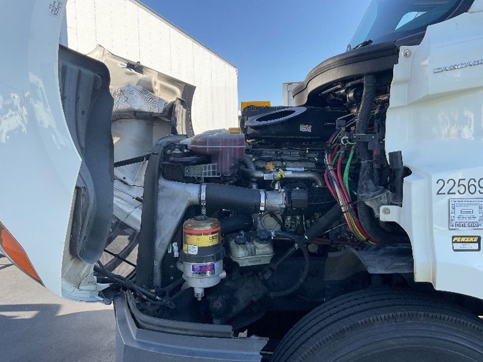 Day Cab Tractor-Heavy Duty Tractors-Freightliner-2019-T11664ST-Torrance-CA-384,360\n\t\tmiles-$ 48,250 - Image 14