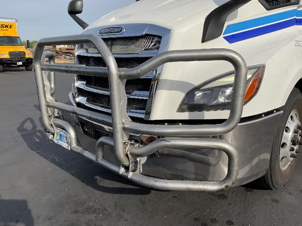 Day Cab Tractor-Heavy Duty Tractors-Freightliner-2019-T11664ST-West Sacramento-CA-627,119\n\t\tmiles-$ 30,250 - Image 21