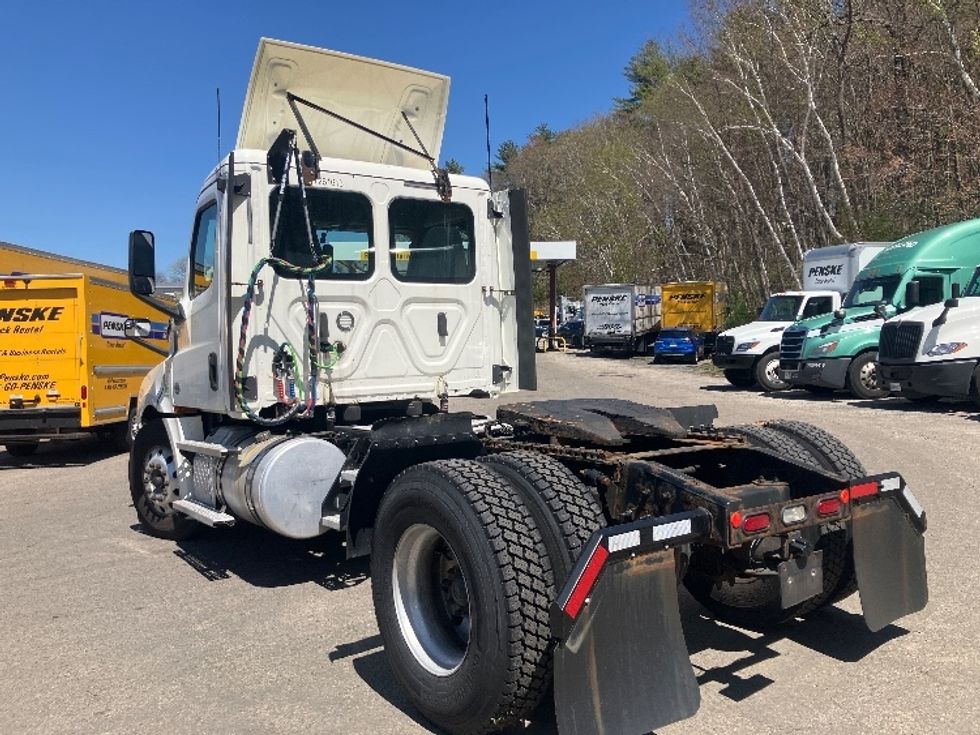 Day Cab Tractor-Heavy Duty Tractors-Freightliner-2019-T12642ST-Auburn-MA-215,050\n\t\tmiles-$ 44,750 - Image 5