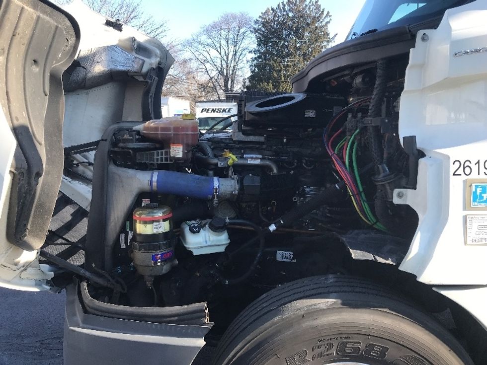 Day Cab Tractor-Heavy Duty Tractors-Freightliner-2019-T12642ST-Bensalem-PA-348,809\n\t\tmiles-$ 35,500 - Image 16