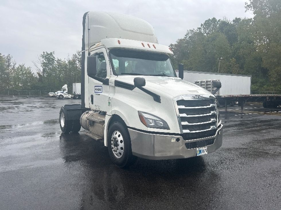 Day Cab Tractor-Heavy Duty Tractors-Freightliner-2019-T12642ST-Binghamton-NY-428,995\n\t\tmiles-$ 35,500 - Image 1