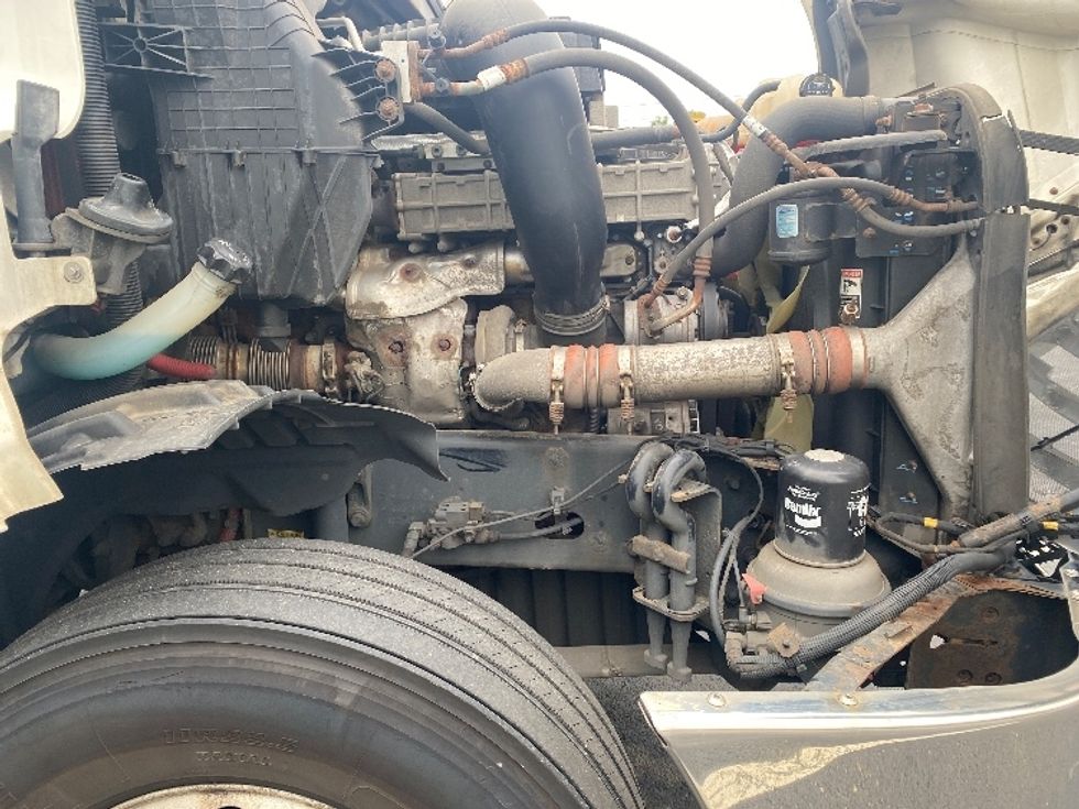 Day Cab Tractor-Heavy Duty Tractors-Freightliner-2019-T12642ST-Binghamton-NY-428,995\n\t\tmiles-$ 35,500 - Image 15
