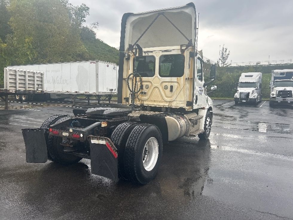 Day Cab Tractor-Heavy Duty Tractors-Freightliner-2019-T12642ST-Binghamton-NY-428,995\n\t\tmiles-$ 35,500 - Image 7