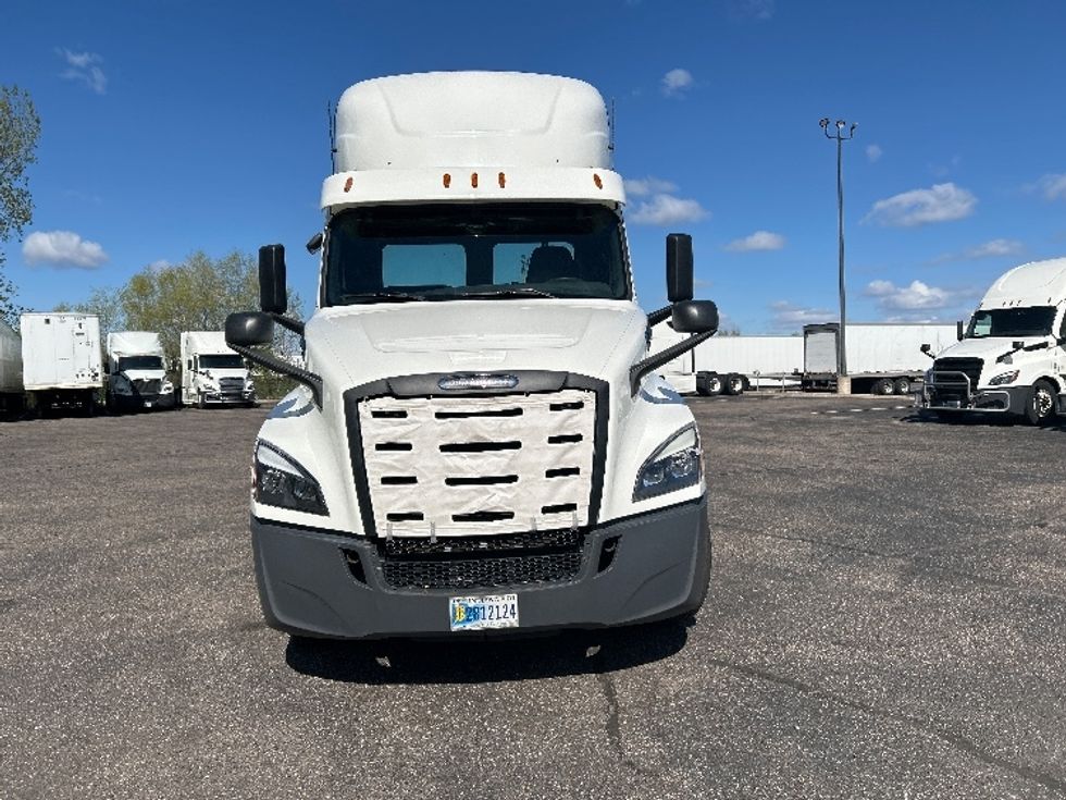 Day Cab Tractor-Heavy Duty Tractors-Freightliner-2019-T12642ST-Brooklyn Park-MN-346,998\n\t\tmiles-$ 31,750 - Image 2