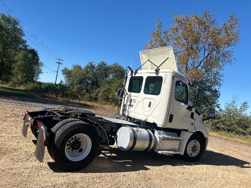 Day Cab Tractor-Heavy Duty Tractors-Freightliner-2019-T12642ST-Brooklyn Park-MN-421,996\n\t\tmiles-$ 26,250 - Image 7