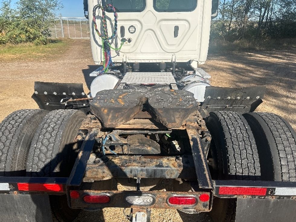 Day Cab Tractor-Heavy Duty Tractors-Freightliner-2019-T12642ST-Brooklyn Park-MN-446,534\n\t\tmiles-$ 25,000 - Image 6