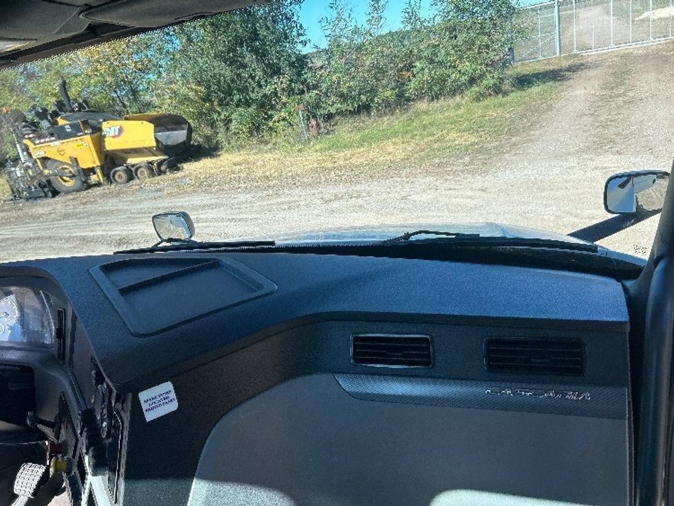 Day Cab Tractor-Heavy Duty Tractors-Freightliner-2019-T12642ST-Brooklyn Park-MN-458,341\n\t\tmiles-$ 24,500 - Image 13