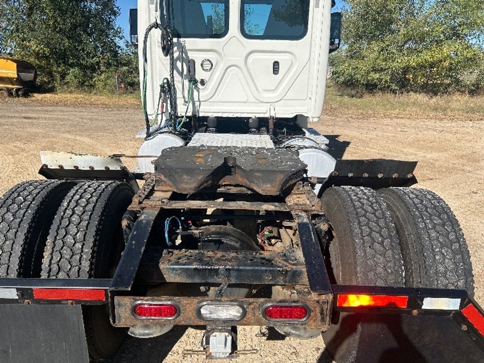 Day Cab Tractor-Heavy Duty Tractors-Freightliner-2019-T12642ST-Brooklyn Park-MN-458,341\n\t\tmiles-$ 24,500 - Image 6