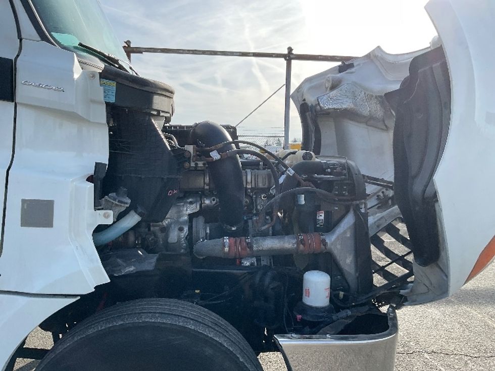 Day Cab Tractor-Heavy Duty Tractors-Freightliner-2019-T12642ST-Buffalo-NY-545,015\n\t\tmiles-$ 31,000 - Image 15