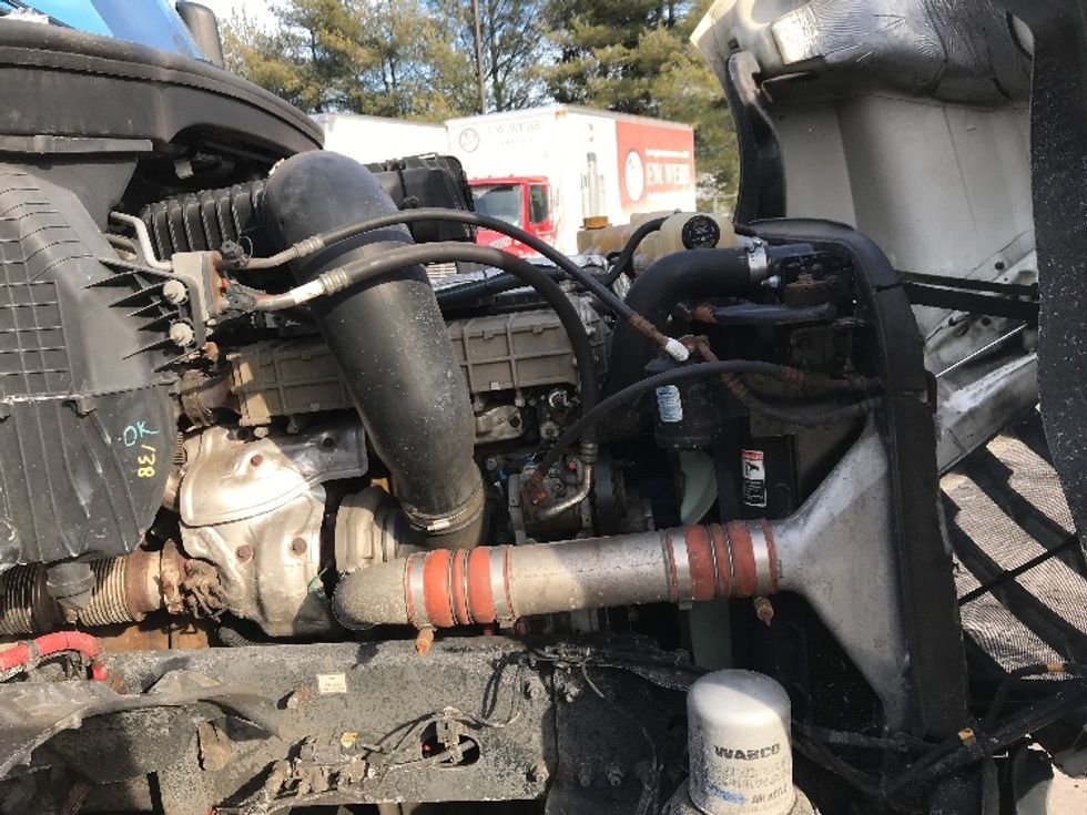 Day Cab Tractor-Heavy Duty Tractors-Freightliner-2019-T12642ST-Burlington-NJ-389,451\n\t\tmiles-$ 40,750 - Image 15