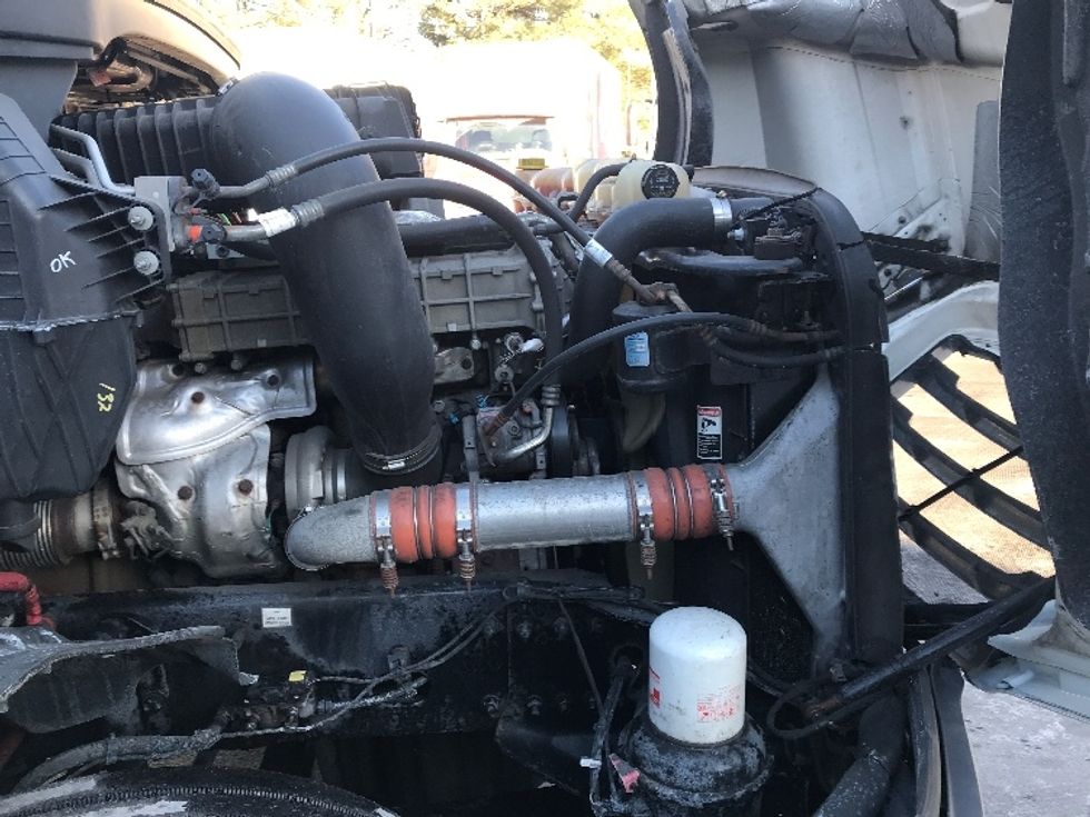 Day Cab Tractor-Heavy Duty Tractors-Freightliner-2019-T12642ST-Burlington-NJ-410,309\n\t\tmiles-$ 39,750 - Image 15