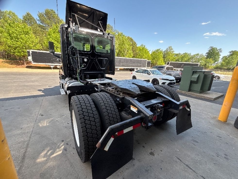 Day Cab Tractor-Heavy Duty Tractors-Freightliner-2019-T12642ST-Concord-NC-280,179\n\t\tmiles-$ 41,250 - Image 5