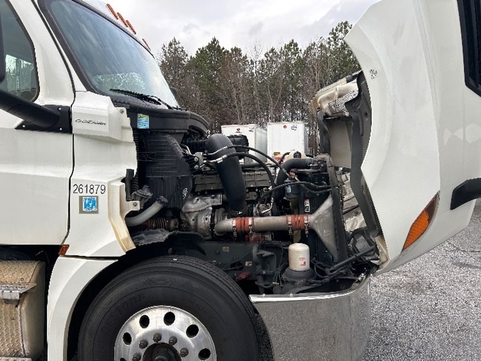 Day Cab Tractor-Heavy Duty Tractors-Freightliner-2019-T12642ST-Duluth-GA-448,788\n\t\tmiles-$ 35,250 - Image 15