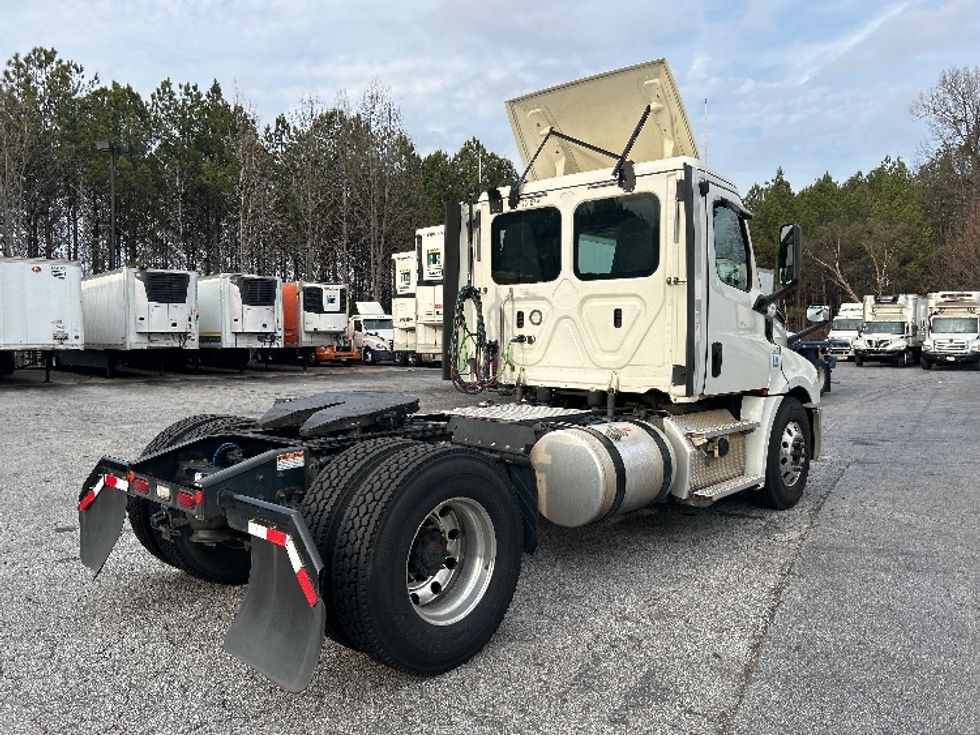 Day Cab Tractor-Heavy Duty Tractors-Freightliner-2019-T12642ST-Duluth-GA-448,788\n\t\tmiles-$ 35,250 - Image 7