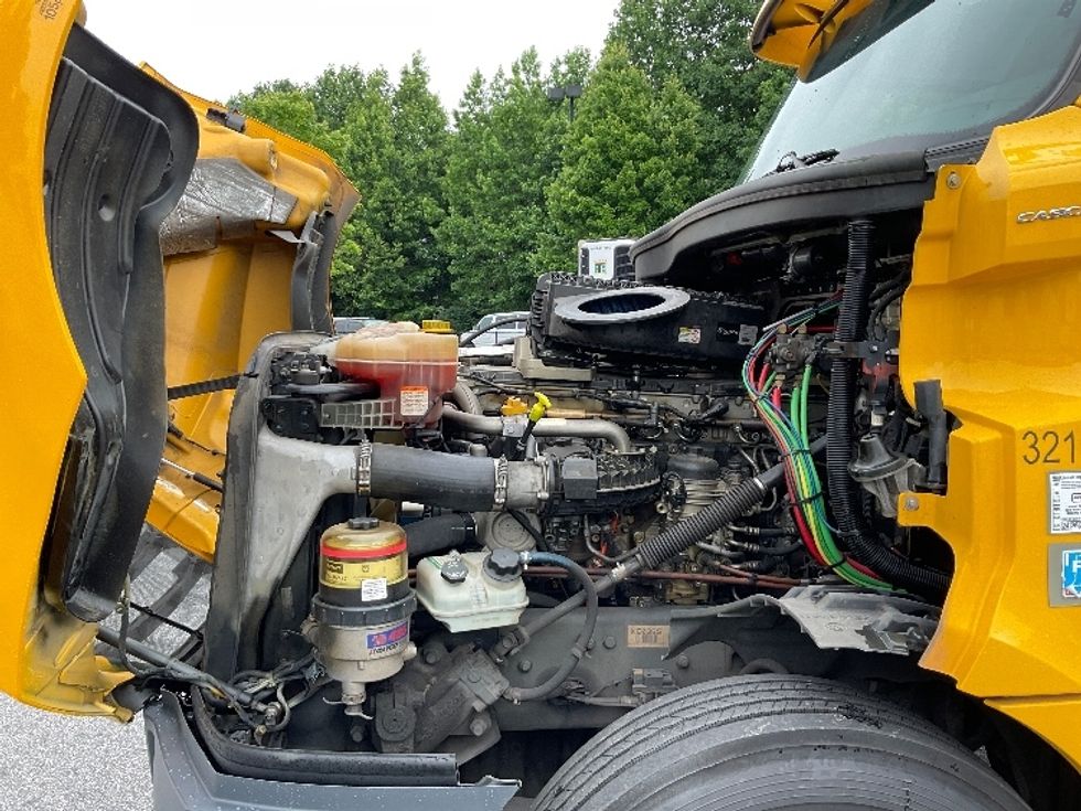 Day Cab Tractor-Heavy Duty Tractors-Freightliner-2019-T12642ST-Duluth-GA-579,651\n\t\tmiles-$ 24,750 - Image 16