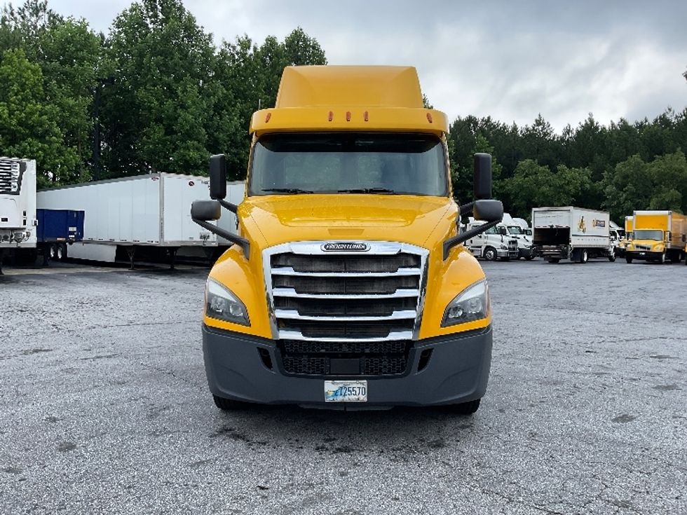 Day Cab Tractor-Heavy Duty Tractors-Freightliner-2019-T12642ST-Duluth-GA-579,651\n\t\tmiles-$ 24,750 - Image 2