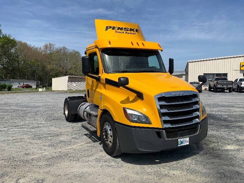 Day Cab Tractor-Heavy Duty Tractors-Freightliner-2019-T12642ST-Eden-MD-451,538\n\t\tmiles-$ 29,750 - Image 1