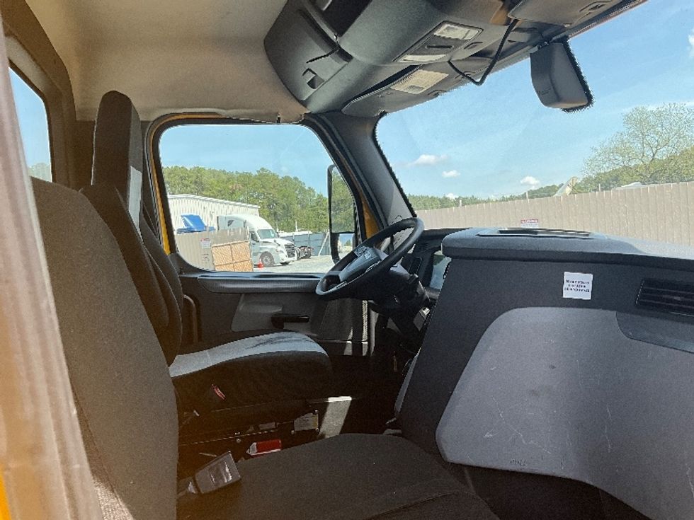 Day Cab Tractor-Heavy Duty Tractors-Freightliner-2019-T12642ST-Eden-MD-451,538\n\t\tmiles-$ 29,750 - Image 14
