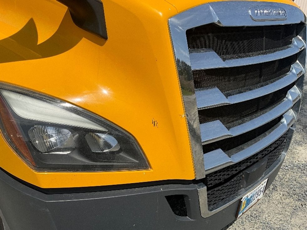 Day Cab Tractor-Heavy Duty Tractors-Freightliner-2019-T12642ST-Eden-MD-451,538\n\t\tmiles-$ 29,750 - Image 17