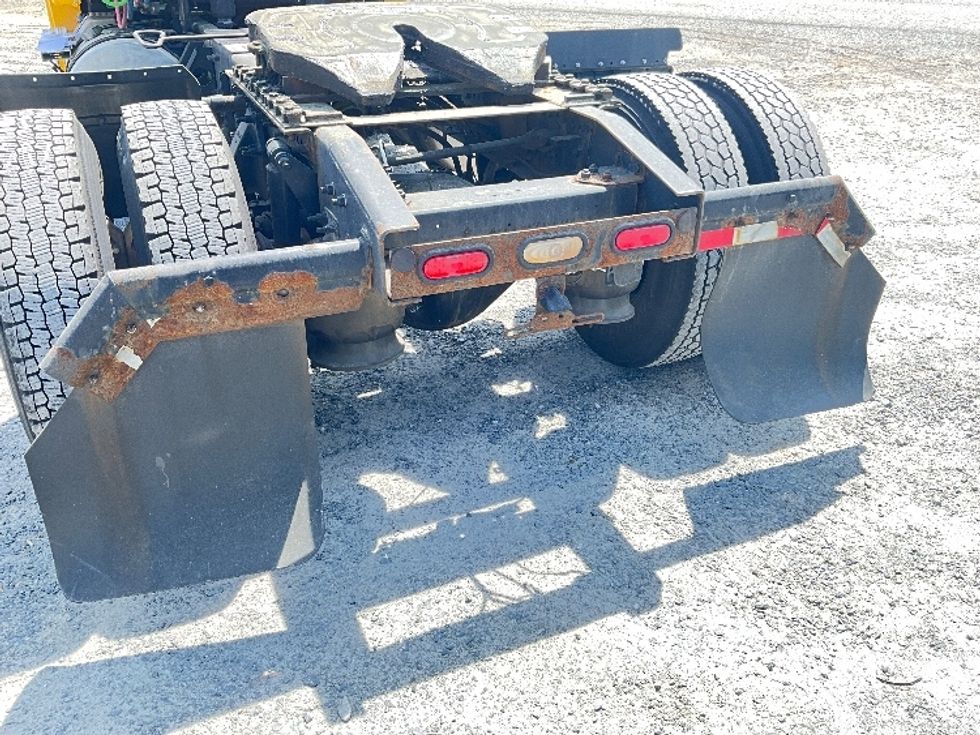 Day Cab Tractor-Heavy Duty Tractors-Freightliner-2019-T12642ST-Eden-MD-451,538\n\t\tmiles-$ 29,750 - Image 18