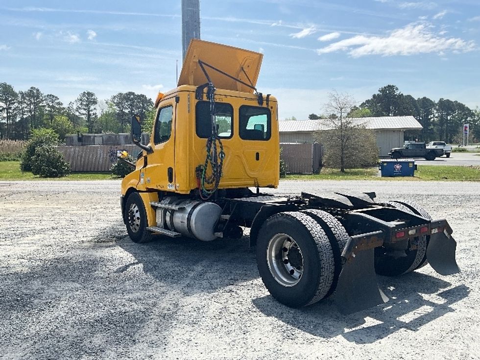 Day Cab Tractor-Heavy Duty Tractors-Freightliner-2019-T12642ST-Eden-MD-451,538\n\t\tmiles-$ 29,750 - Image 5