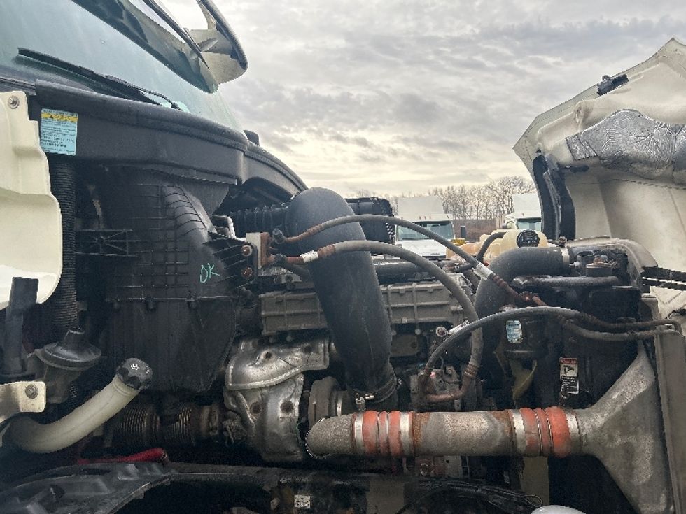 Day Cab Tractor-Heavy Duty Tractors-Freightliner-2019-T12642ST-Elmira-NY-430,973\n\t\tmiles-$ 31,250 - Image 15