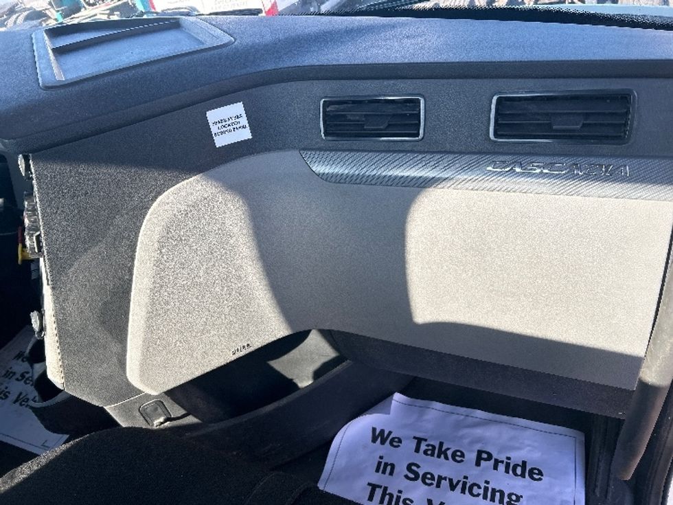 Day Cab Tractor-Heavy Duty Tractors-Freightliner-2019-T12642ST-Elmira-NY-478,902\n\t\tmiles-$ 27,000 - Image 15