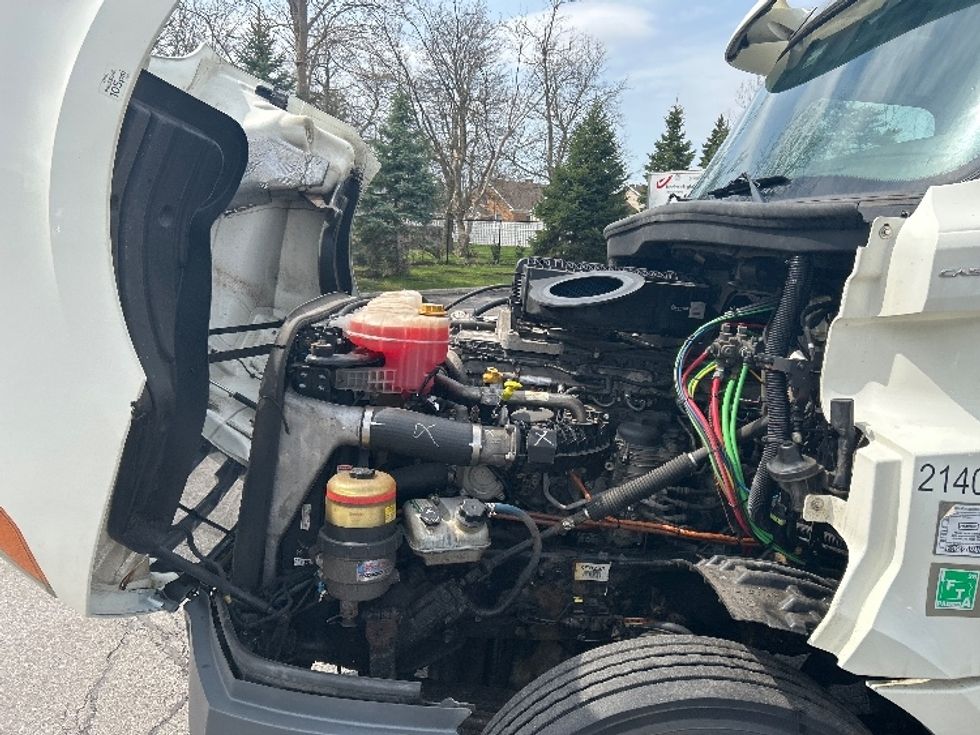 Day Cab Tractor-Heavy Duty Tractors-Freightliner-2019-T12642ST-Elmira-NY-509,251\n\t\tmiles-$ 29,750 - Image 16