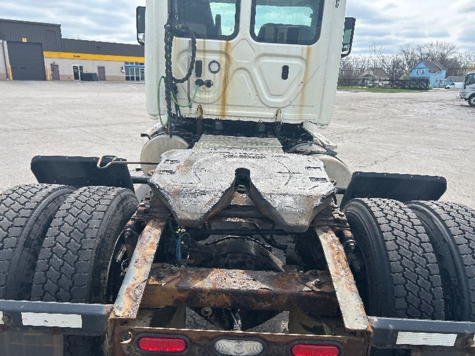 Day Cab Tractor-Heavy Duty Tractors-Freightliner-2019-T12642ST-Elmira-NY-509,251\n\t\tmiles-$ 29,750 - Image 6