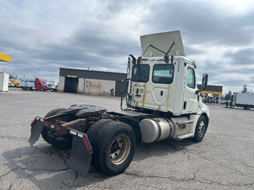Day Cab Tractor-Heavy Duty Tractors-Freightliner-2019-T12642ST-Elmira-NY-509,251\n\t\tmiles-$ 29,750 - Image 7
