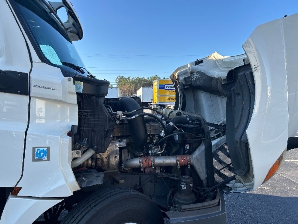 Day Cab Tractor-Heavy Duty Tractors-Freightliner-2019-T12642ST-Forest Park-GA-527,780\n\t\tmiles-$ 29,750 - Image 15